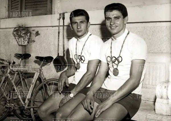 I ciclisti Giuseppe Beghetto e Sergio Bianchetto, Olimpiadi di Roma, 1960 - Farabola Immagine digitale