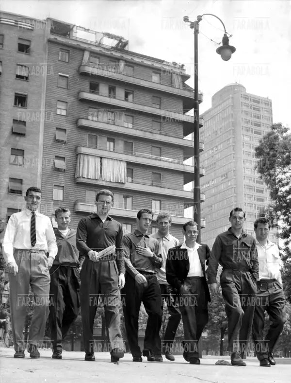 I giocatori del Manchester United a Milano, 1958 - Farabola Immagine digitale