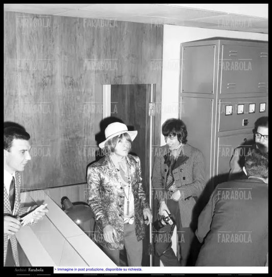 I Rolling Stones arrivano a Linate, Milano, 1967 - Farabola Immagine digitale