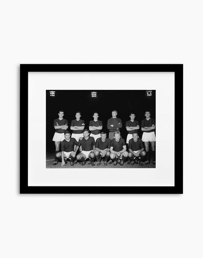 Il Bologna dello scudetto 1963-64 — stampa fine art con cornice nera