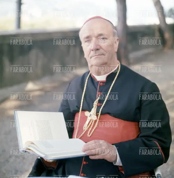 Il Cardinale Alfredo Ottaviani, Rapallo, 1963 - Farabola Immagine digitale