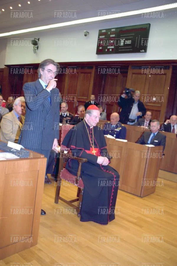 Il cardinale Carlo Maria Martini e Massimo Moratti, premio Isimbardi, 2001 - Farabola Immagine digitale