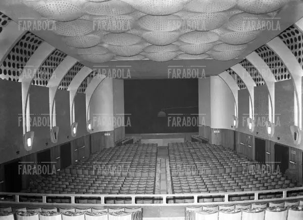 Il Cinema Metropol a Milano, 1953 - Farabola Immagine digitale