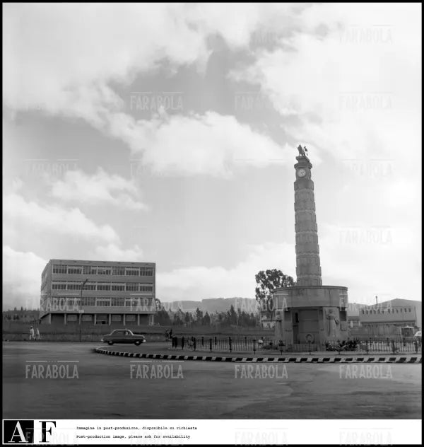 Il monumento Arat Kilo ad Addis Abeba, 1958 - Farabola Immagine digitale