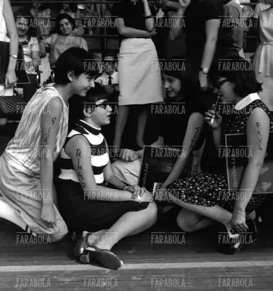 Il pubblico, Concerto dei Beatles, Velodromo Vigorelli, Milano, 1965 - Farabola Immagine digitale