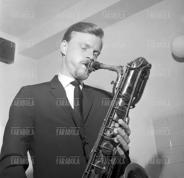 Il sassofonista Gerry Mulligan in concerto al Teatro Manzoni, Milano, 1960 - Farabola Immagine digitale