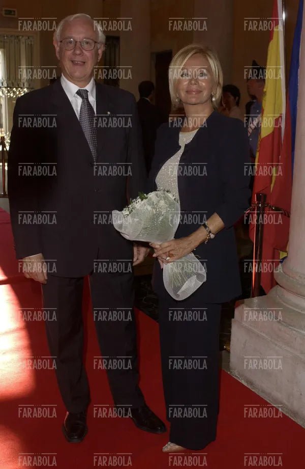 Il sindaco di Venezia Paolo Costa con la moglie, Festival di Venezia, 2004 - Farabola Immagine digitale