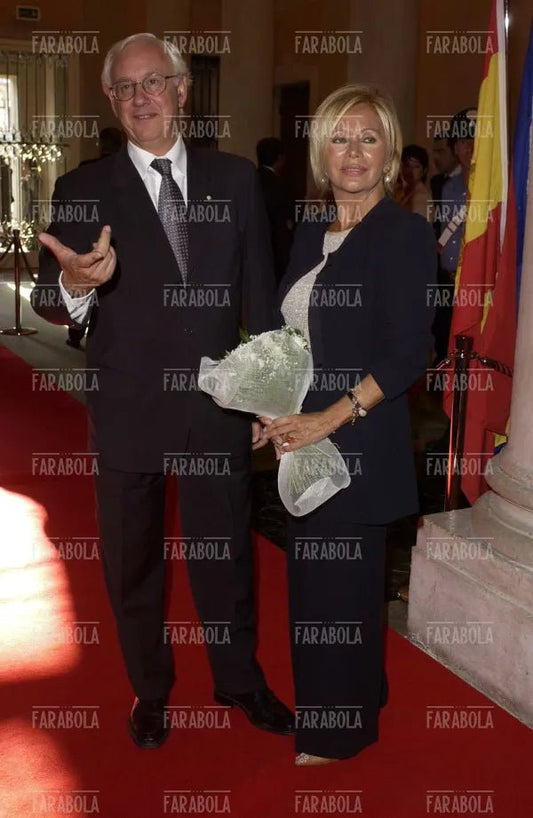 Il sindaco di Venezia Paolo Costa con la moglie, Festival di Venezia, 2004 - Farabola Immagine digitale