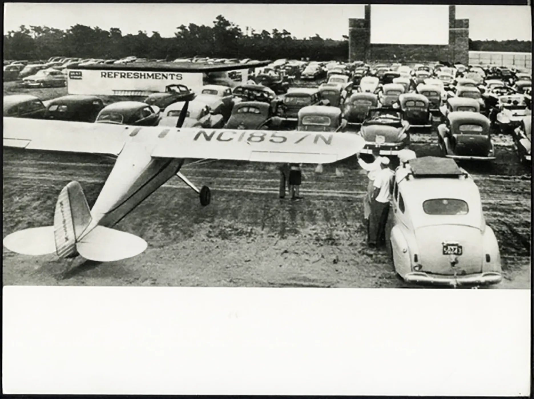 Il teatro Drive - In Fly - In Massachussets 1957 Ft 37917 - Stampa 24x18 cm - Farabola Stampa ai sali d'argento