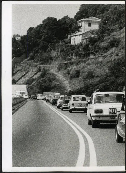 In coda sull'Autostrada anni 70 Ft 36022 - Stampa 18x13 cm - Farabola Stampa ai sali d'argento