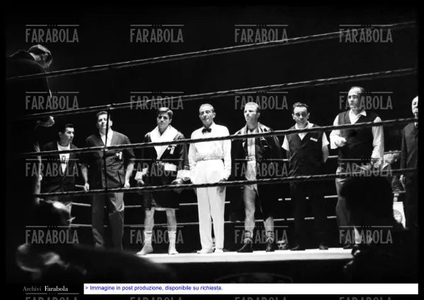 Incontro tra Nino Benvenuti e Sandro Mazzinghi, Mondiale pesi medi junior, 1965 - Farabola Immagine digitale