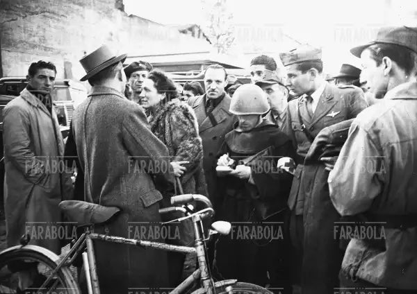 Incursione aerea a Milano, 1944 - Farabola Immagine digitale