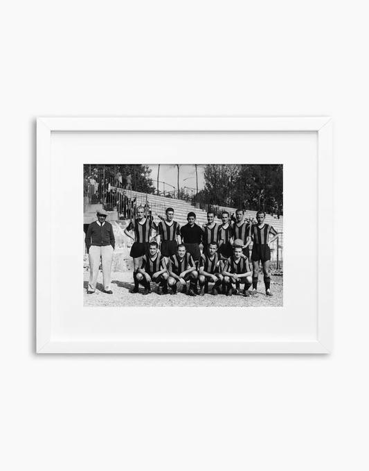 Inter, Formazione, 1945 — stampa fine art con cornice bianca