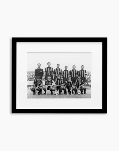 Inter, Formazione, 1965 — stampa fine art con cornice nera