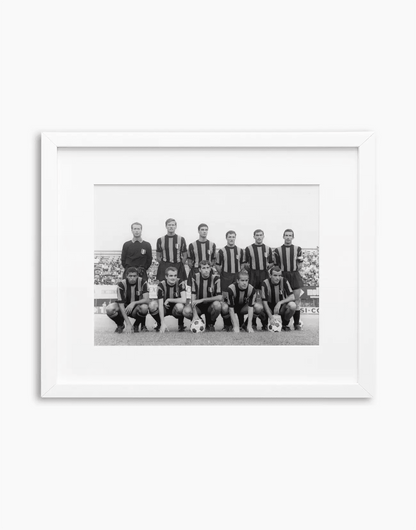 Inter, Formazione, 1965 — stampa fine art con cornice bianca