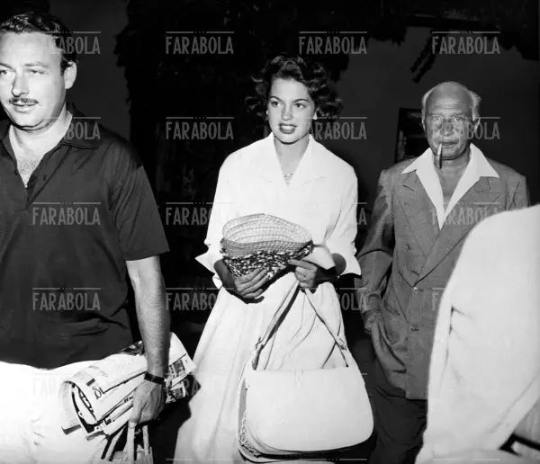 Ira von Furstenberg e il marito don Carlos de Beistegui, Festival di Venezia, 1957 - Farabola Immagine digitale