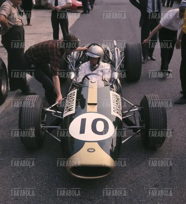 Jack Brabham su Brabham - Repco, Gp di Monza, 1966 - Farabola Immagine digitale