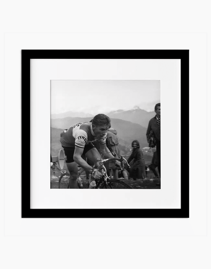 Jacques Anquetil, Giro di Lombardia 1960 — stampa fine art con cornice nera
