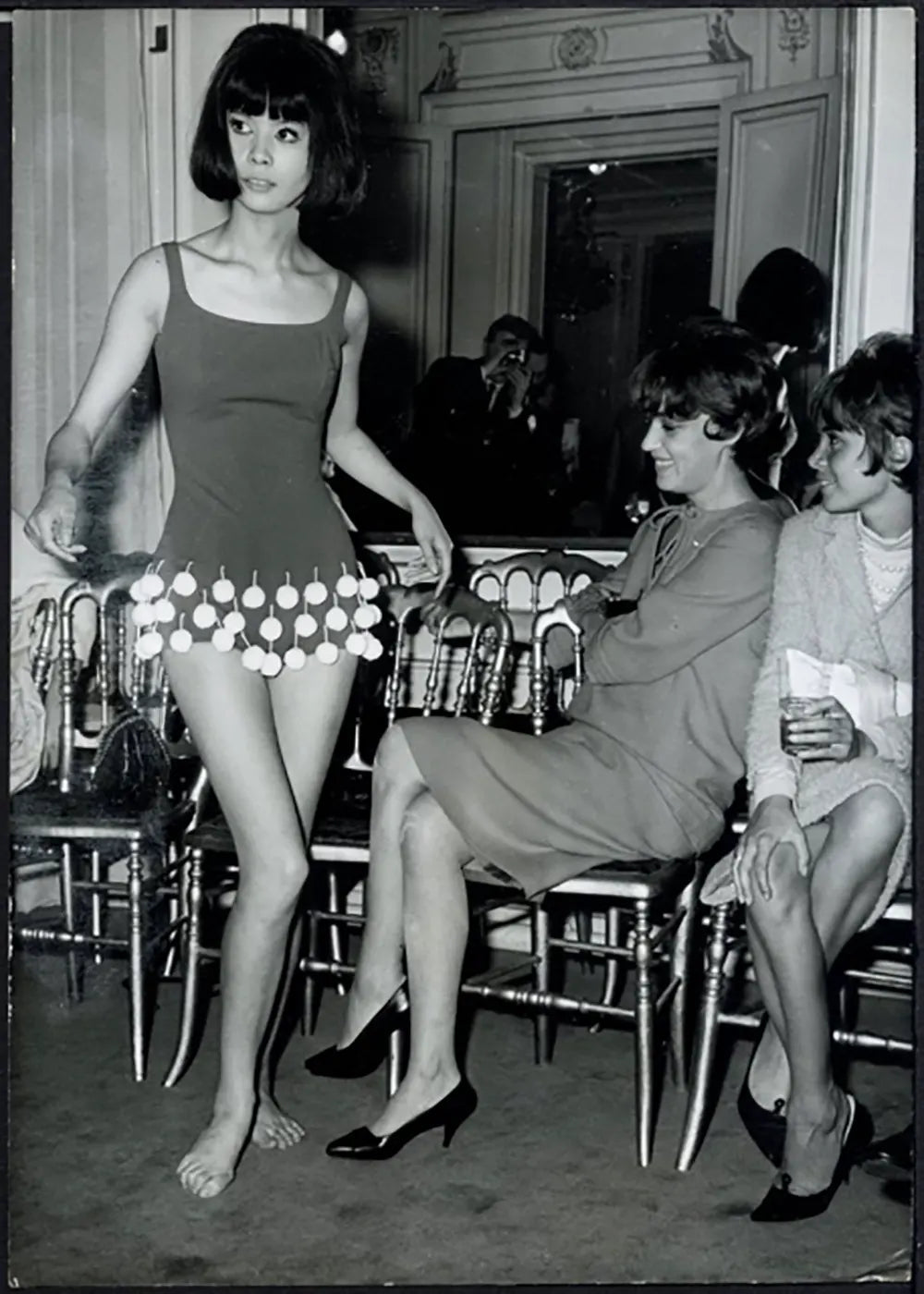 Jeanne Moreau Sfilata Pierre Cardin 1963 Ft 36881 - Stampa 18x13 cm - Farabola Stampa ai sali d'argento