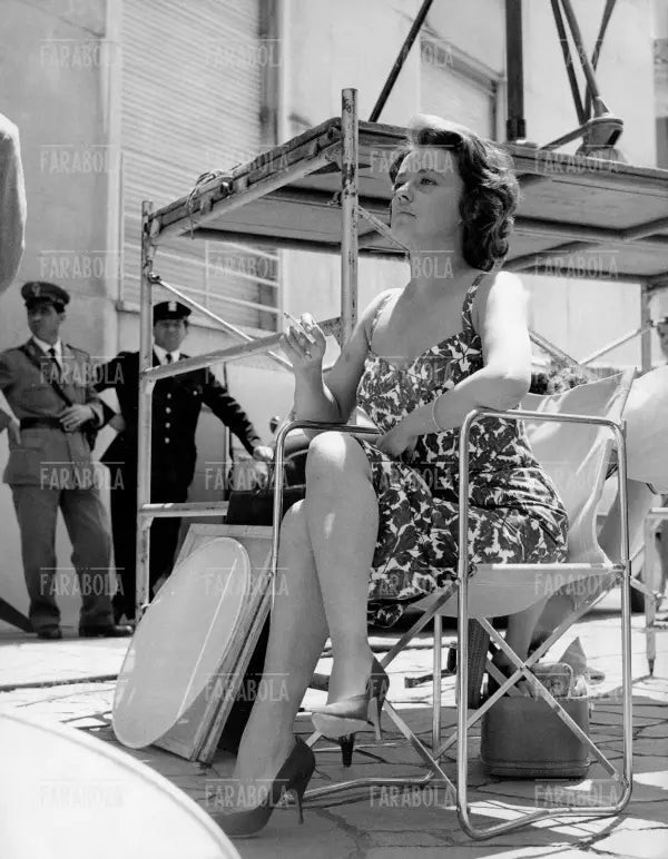 Jeanne Moreau sul set del film La Notte, 1960 - Farabola Immagine digitale
