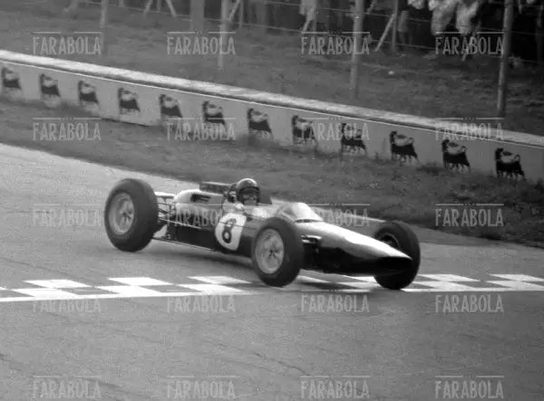 Jim Clark su Lotus - Coventry Climax, Gp di Monza, 1963 - Farabola Immagine digitale