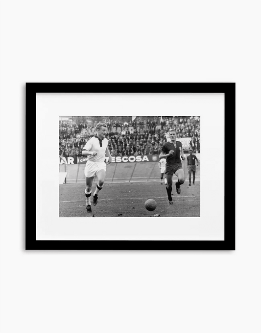 Jonsson e Riva, Mantova-Cagliari 1964 — stampa fine art con cornice nera
