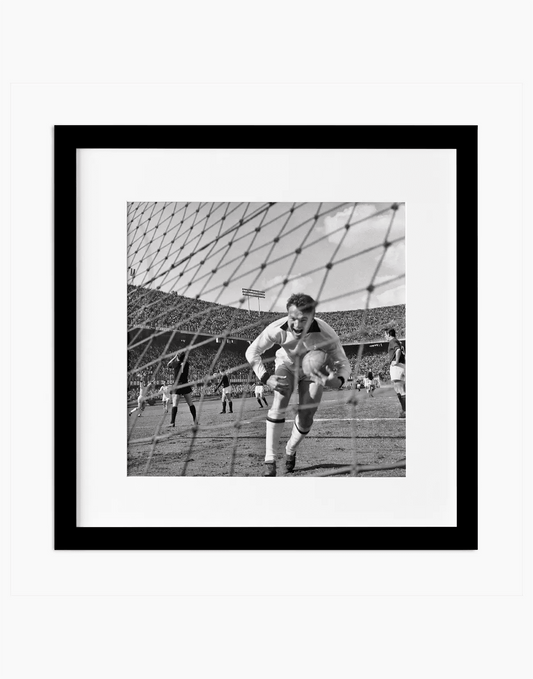 José Altafini esulta, Milan 1962 - Farabola WhiteWall App Product