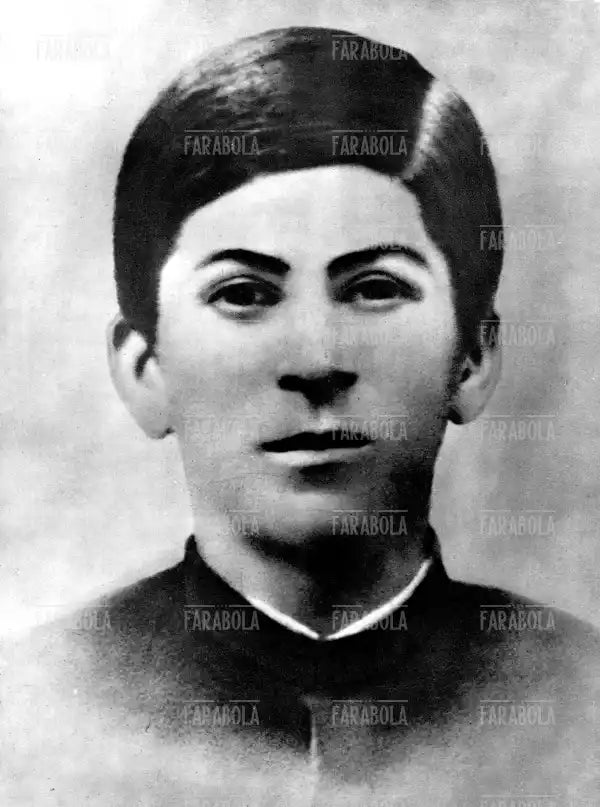 Joseph Vissarionovich Stalin a 13 anni, 1892 - Farabola Immagine digitale