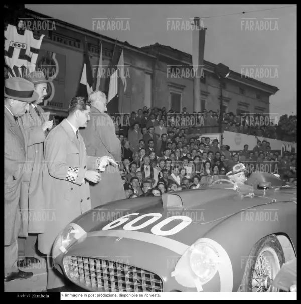 Juan Manuel Fangio su Ferrari 290MM, Mille Miglia, 1956 - Farabola Immagine digitale