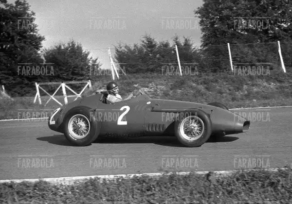 Juan Manuel Fangio su Maserati, Gp di Monza, 1957 - Farabola Immagine digitale