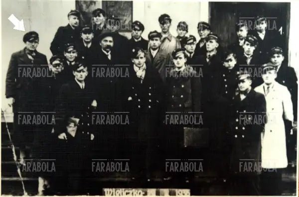 Karol Wojtyla in gita a scuola, Wieliczka, 1936 - Farabola Immagine digitale