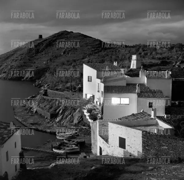 La casa di Salvador Dalì a Port Lligat, 1957 - Farabola Immagine digitale