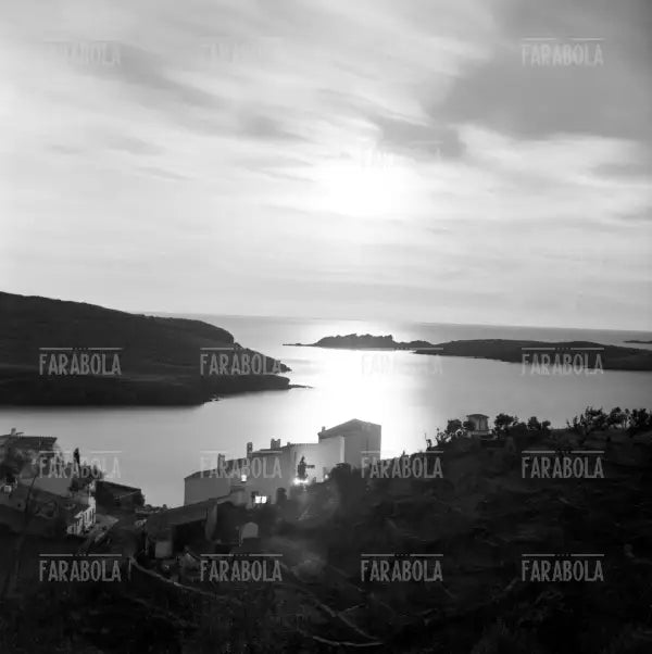 La casa di Salvador Dalì a Port Lligat, 1957 - Farabola Immagine digitale