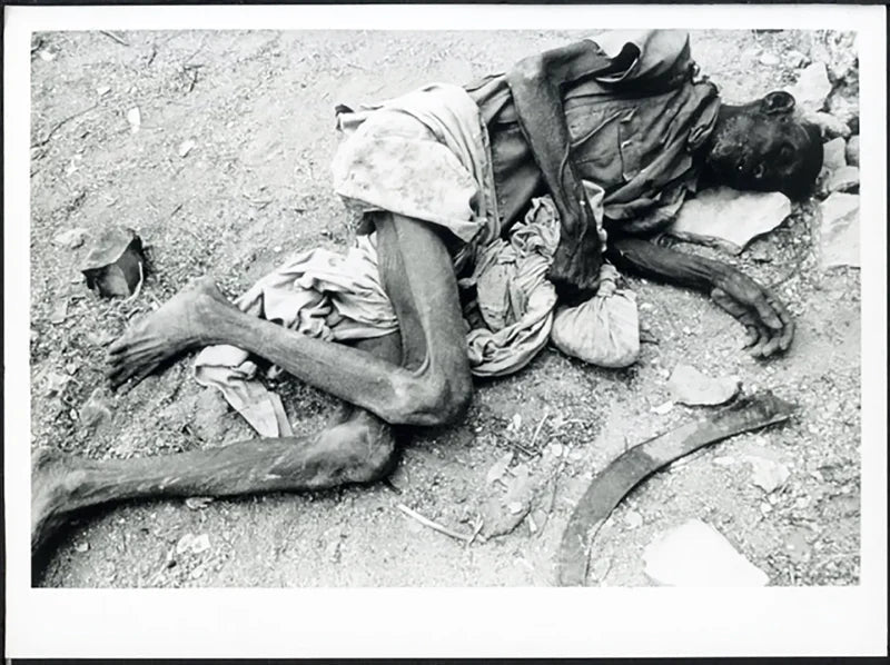 La fame in Somalia 1992 Ft 37666 - Stampa 24x18 cm - Farabola Stampa ai sali d'argento