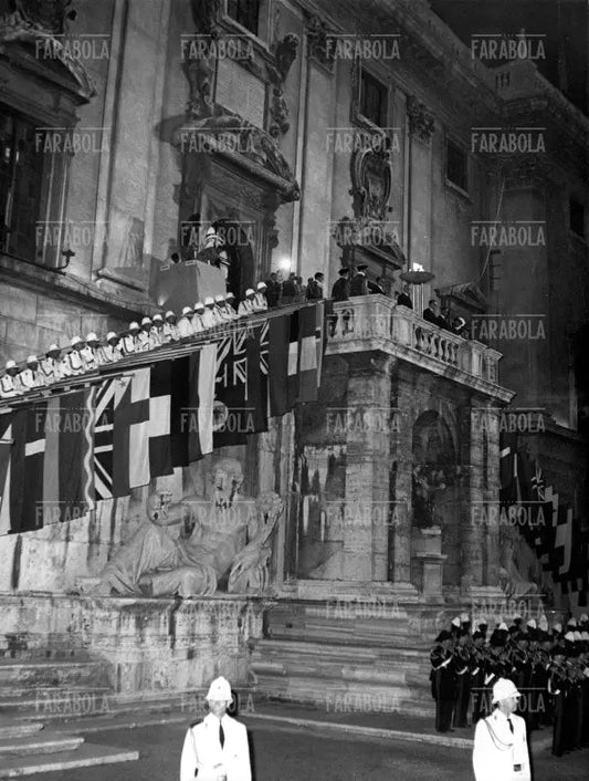 La fiaccola olimpica arriva a Roma, Olimpiadi di Roma, 1960 - Farabola Immagine digitale