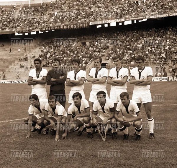 La formazione del Cagliari, Inter vs Cagliari, 1969 - Farabola Immagine digitale