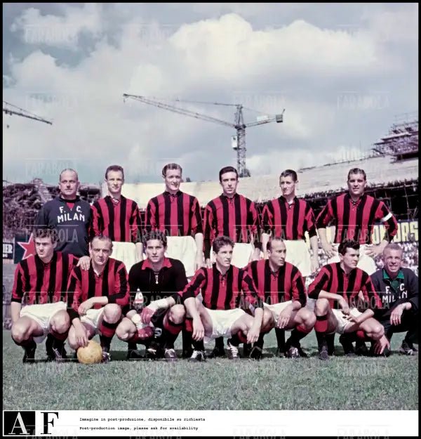 La formazione del Milan, 1954 - Farabola Immagine digitale