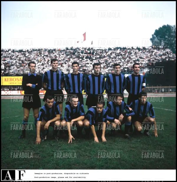 La formazione dell'Inter, Varese vs Inter, 1964 - Farabola Immagine digitale