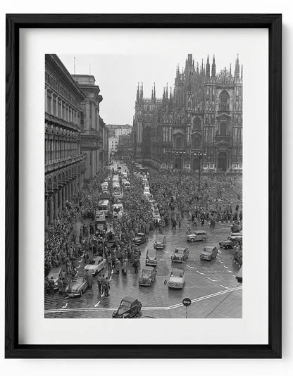 La prima Carovana Pubblicitaria, Giro d'Italia 1954 - Farabola Fotografia