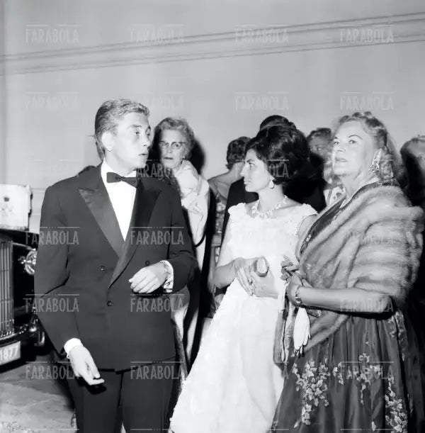La principessa Soraya al Gran Gala allo Sporting d'Eté, 1960 - Farabola Immagine digitale