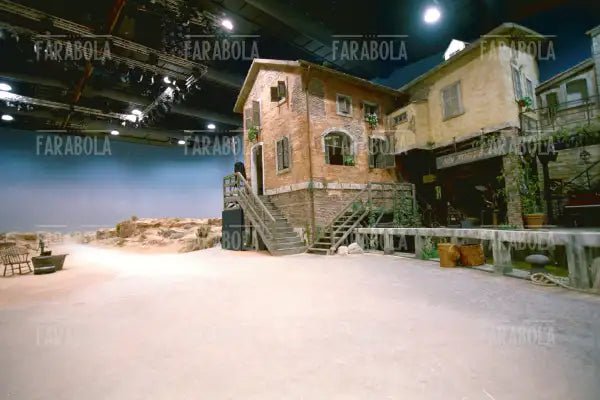La scenografia del programma 125 Milioni di Caz....te, 2001 - Farabola Immagine digitale
