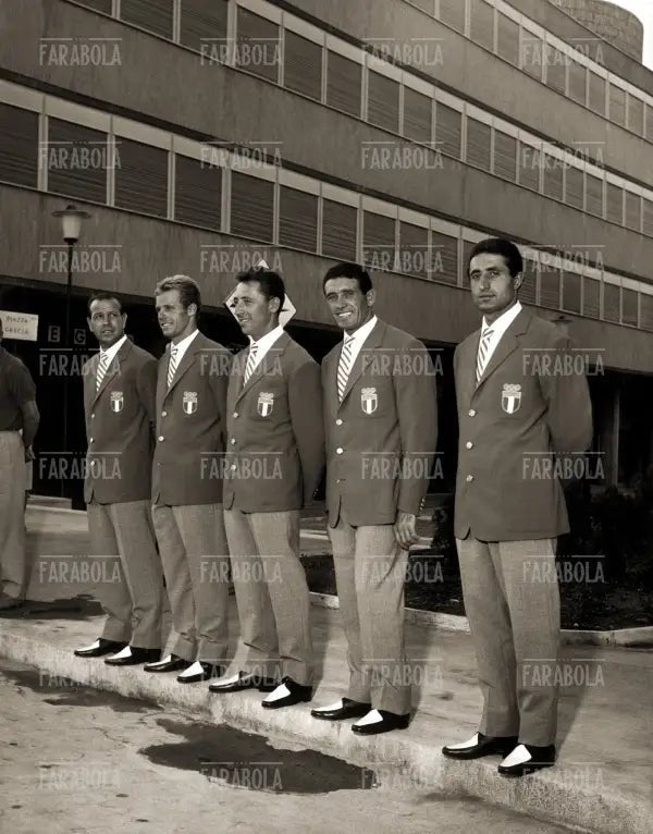 La squadra italiana di pentathlon, Olimpiadi di Roma, 1960 - Farabola Immagine digitale