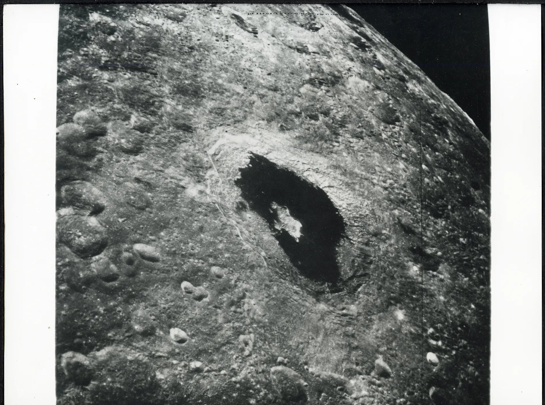 Lato nascosto della Luna 1970 Ft 36060 - Stampa 24x18 cm - Farabola breadcrumbs : fotografie - vintage; foto - vintage - scienza - tecnologia