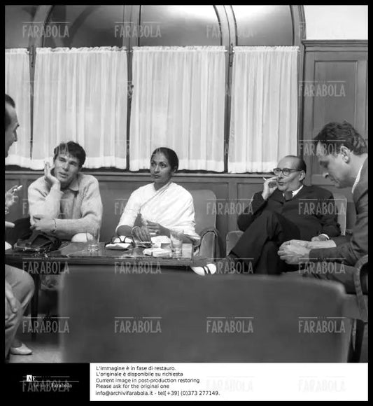 Laurent Terzieff, Somali Das Gupta e Roberto Rossellini, Festival di Venezia, 1960 - Farabola Immagine digitale