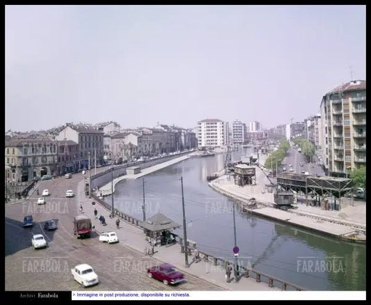 Lavori alla Darsena di Porta Ticinese, Milano, anni 50 - Farabola Immagine digitale