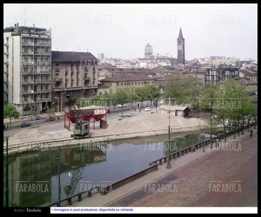 Lavori alla Darsena di Porta Ticinese, Milano, anni 50 - Farabola Immagine digitale