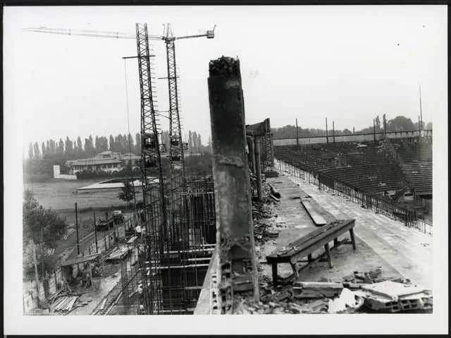 Lavori allo stadio di S. Siro Milano 1954 Ft 4141 - Stampa 24x18 cm - Farabola Stampa ai sali d'argento (anni 90)