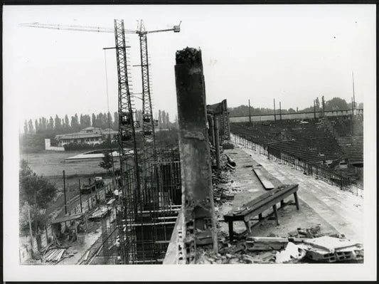 Lavori allo stadio di S. Siro Milano 1954 Ft 4141 - Stampa 24x18 cm - Farabola Stampa ai sali d'argento (anni 90)