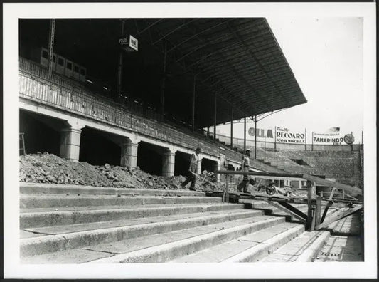 Lavori allo stadio di S. Siro Milano 1954 Ft 4142 - Stampa 24x18 cm - Farabola Stampa ai sali d'argento (anni 90)