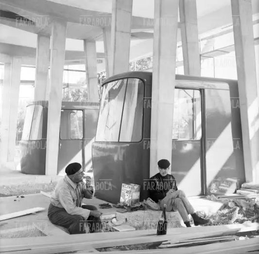 Lavori di costruzione dell'Autostrada del Sole, 1958 - Farabola Immagine digitale